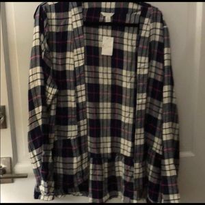 Cato NWT cardigan w ruffle back/bottom